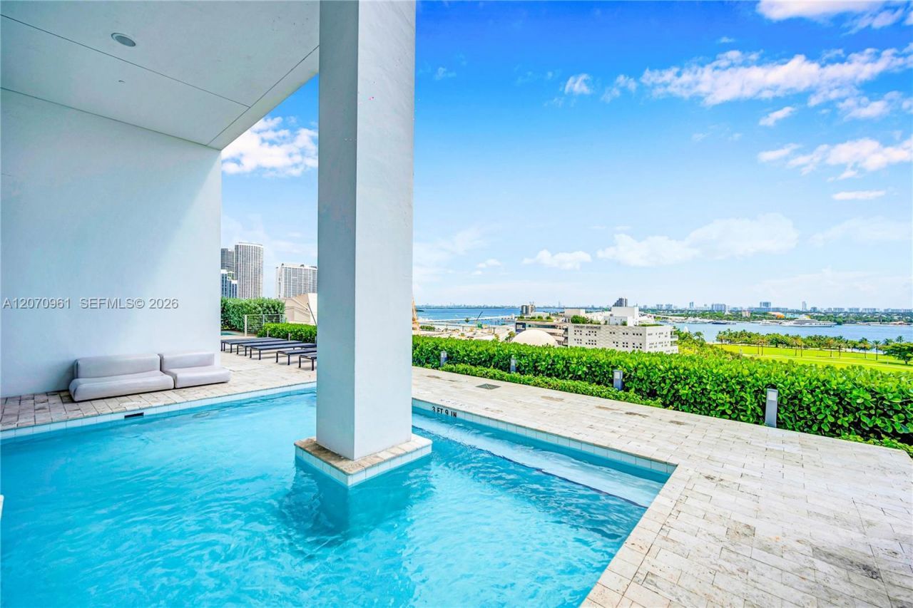 1040 Biscayne Blvd , Unit 2603, Miami, FL 33132 Photo