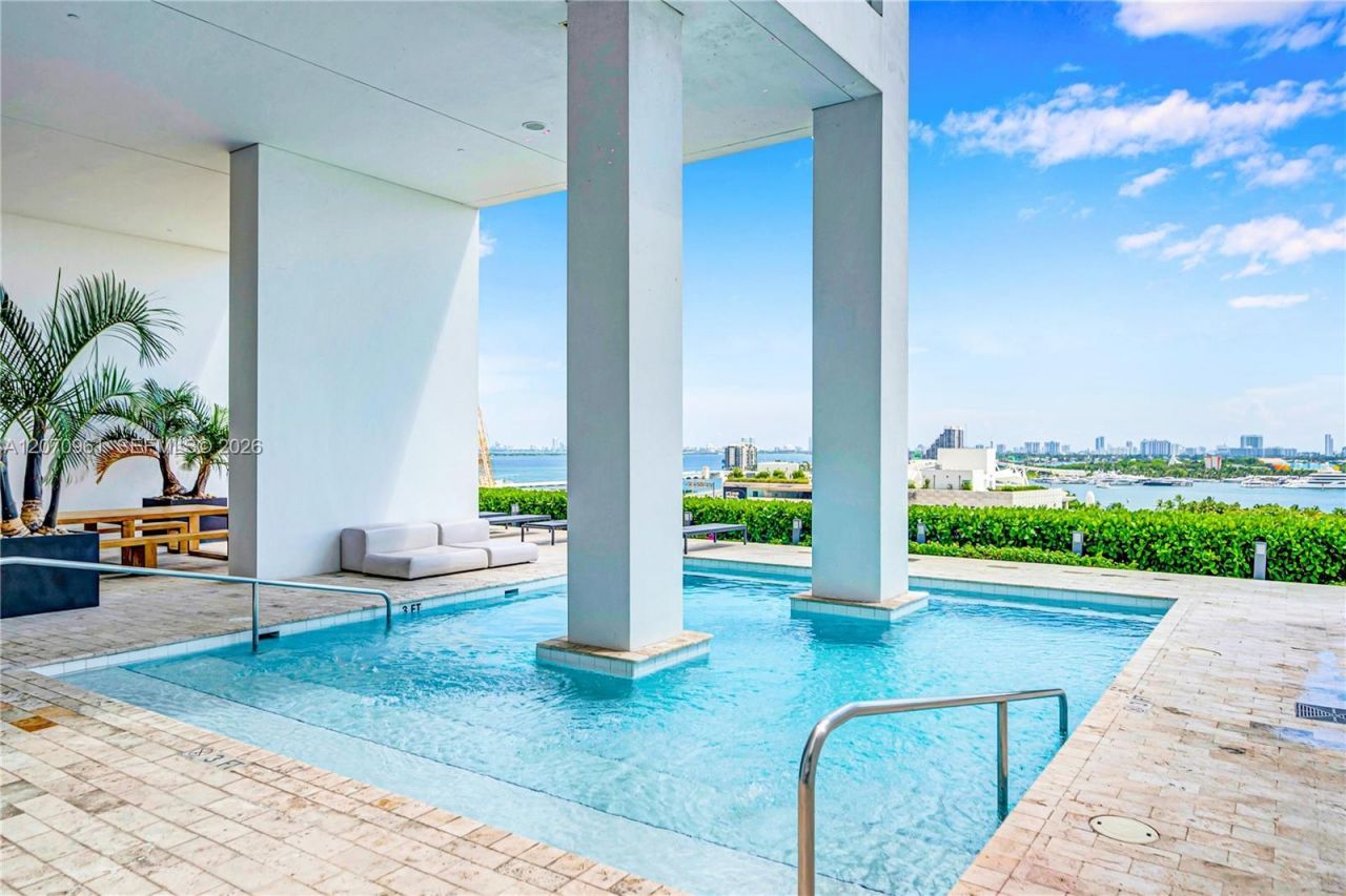 1040 Biscayne Blvd , Unit 2603, Miami, FL 33132 Photo