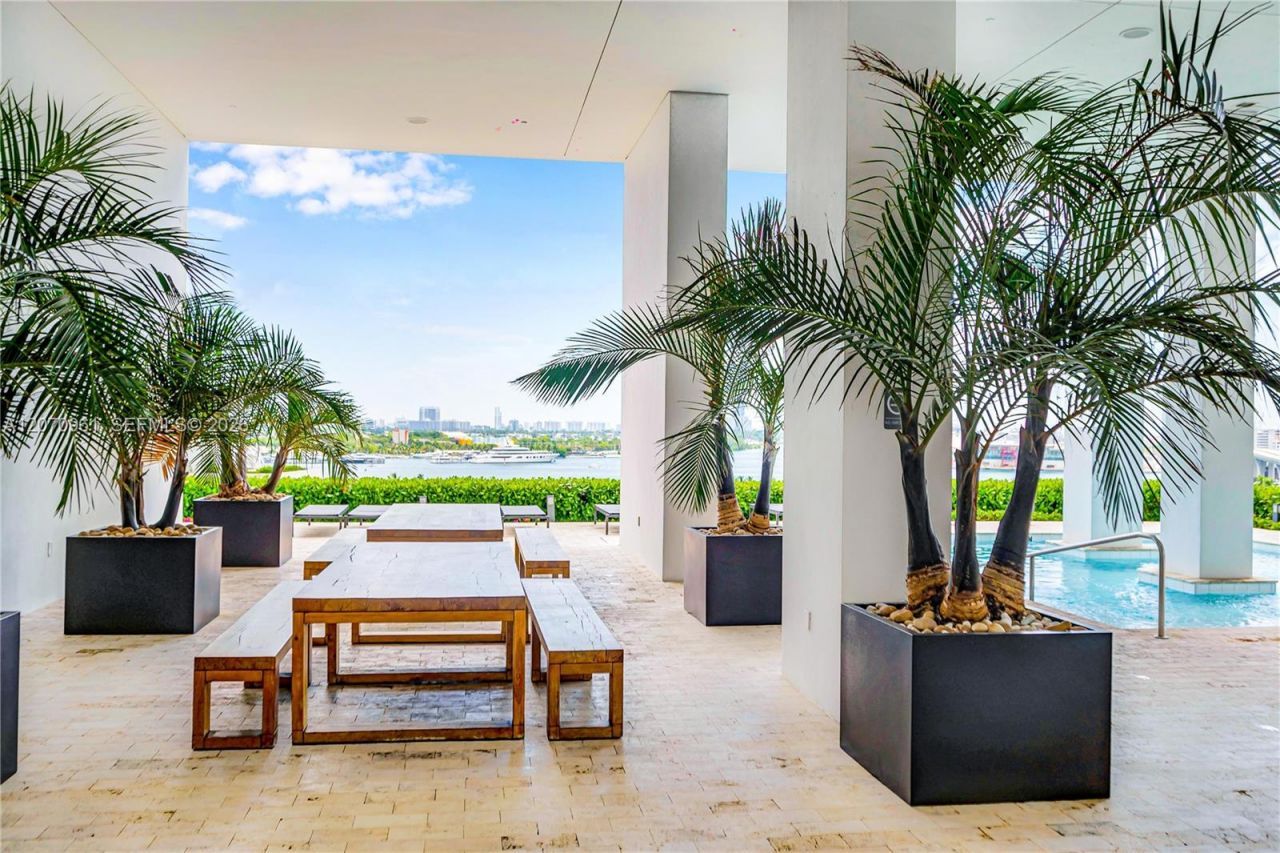 1040 Biscayne Blvd , Unit 2603, Miami, FL 33132 Photo