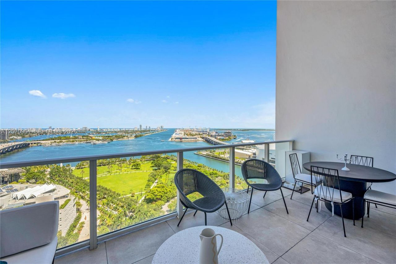 1040 Biscayne Blvd , Unit 2603, Miami, FL 33132 Photo