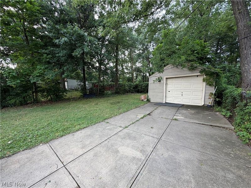 13122 Liberty Avenue, Cleveland, OH 44135 Photo 13