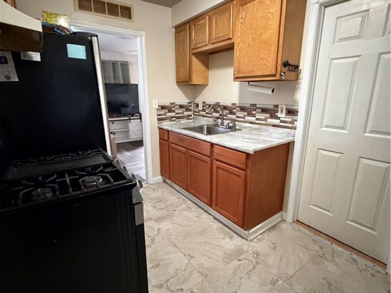 13122 Liberty Avenue, Cleveland, OH 44135 Photo 9