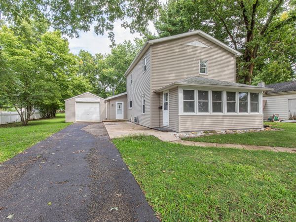 510 N High Street , Lacon, IL 61540