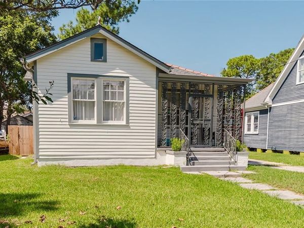 4670 MARIGNY Street , New Orleans, LA 70122