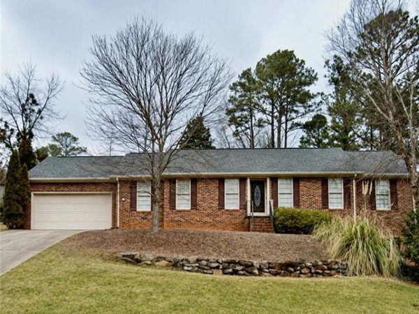 7 Valley Brook Drive SE, Rome, GA 30161