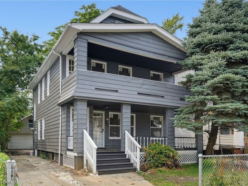 628 E 131st Street, Cleveland, OH 44108 Photo 2