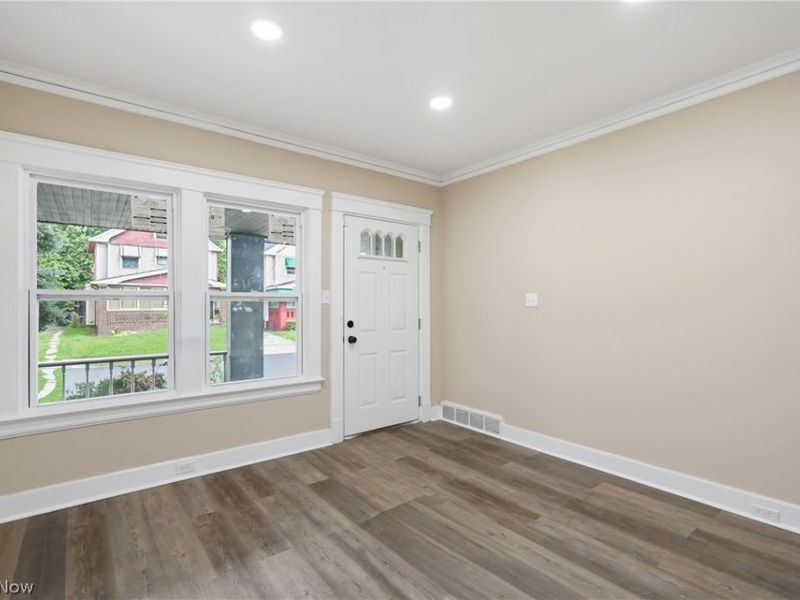 628 E 131st Street, Cleveland, OH 44108 Photo 21