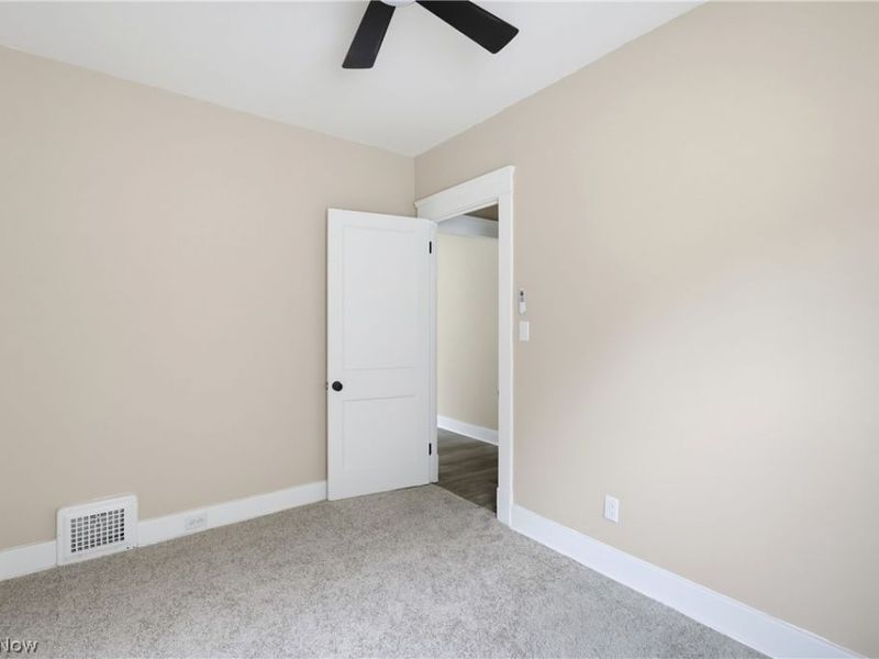 628 E 131st Street, Cleveland, OH 44108 Photo 30