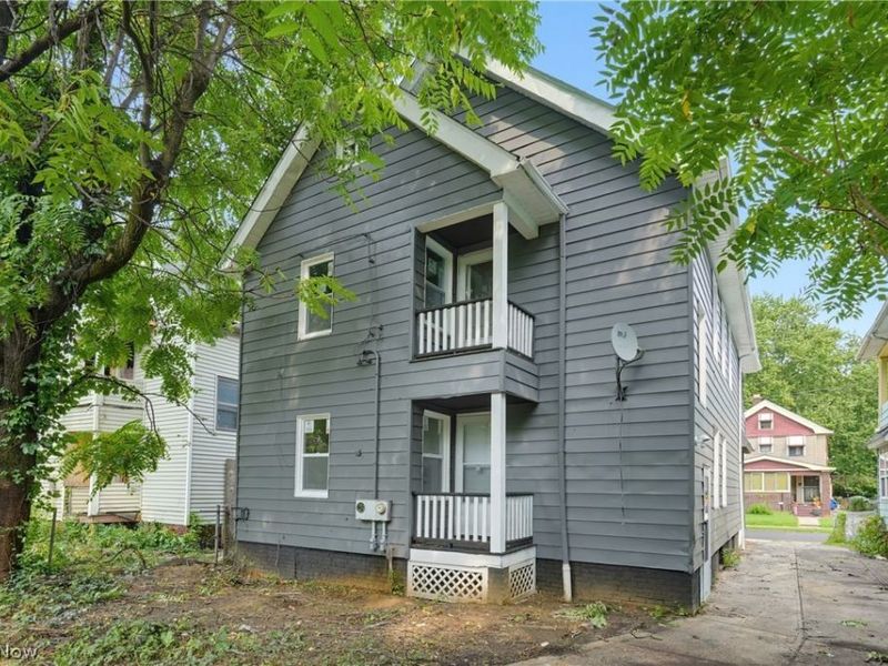 628 E 131st Street, Cleveland, OH 44108 Photo 6