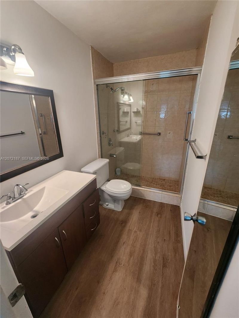 302 Lake Evelyn Dr , Unit 302, West Palm Beach, FL 33411 Photo