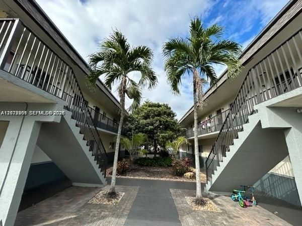 7280 NW 38th St , Unit A2, Hollywood, FL 33024