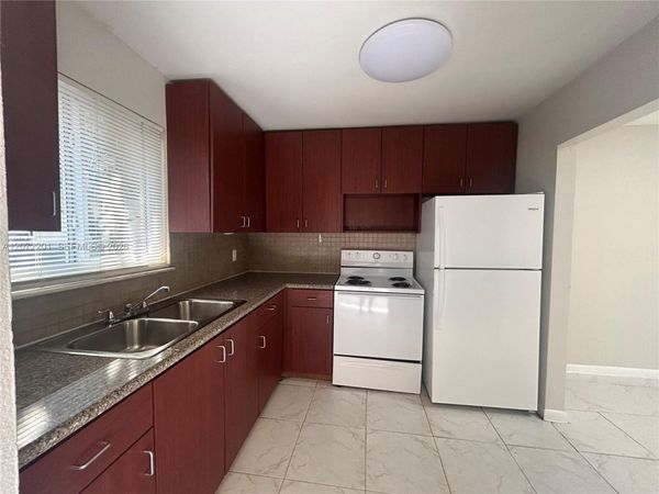 7280 NW 38th St , Unit A2, Hollywood, FL 33024