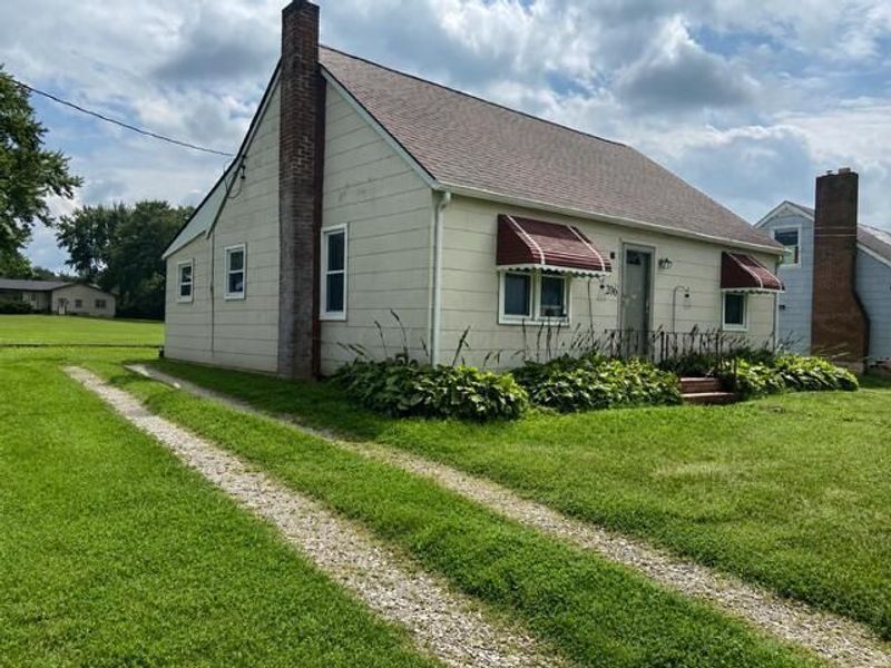 206 Cedar Street, Danville, OH 43014 Photo 1
