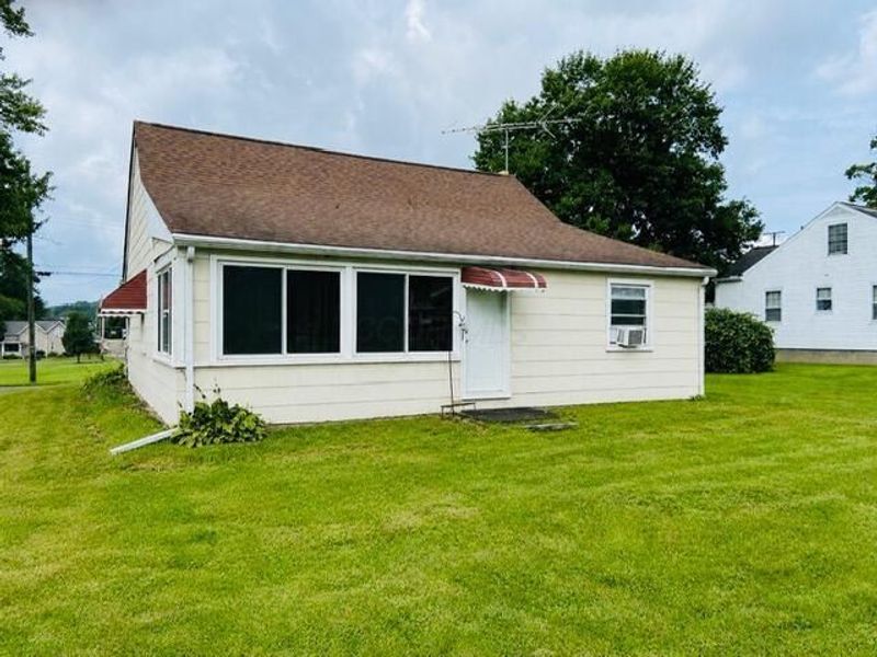206 Cedar Street, Danville, OH 43014 Photo 3