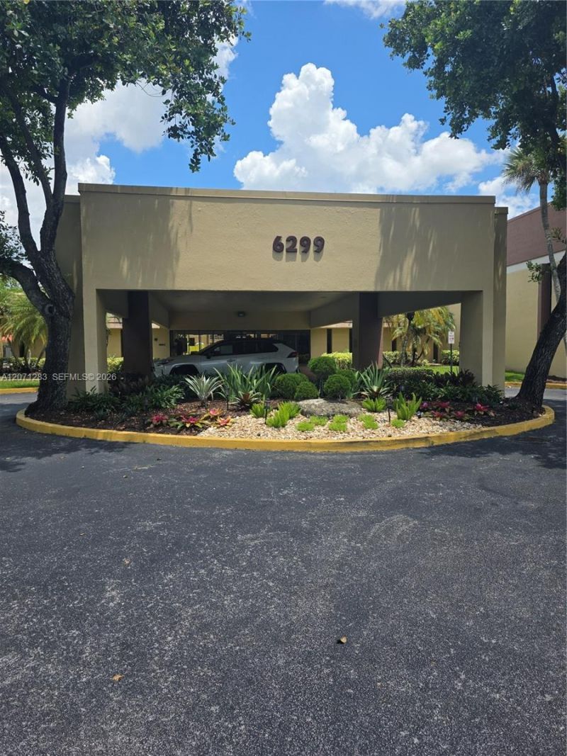 5830 NW 64th Ave , Unit 101, Tamarac, FL 33319 Photo