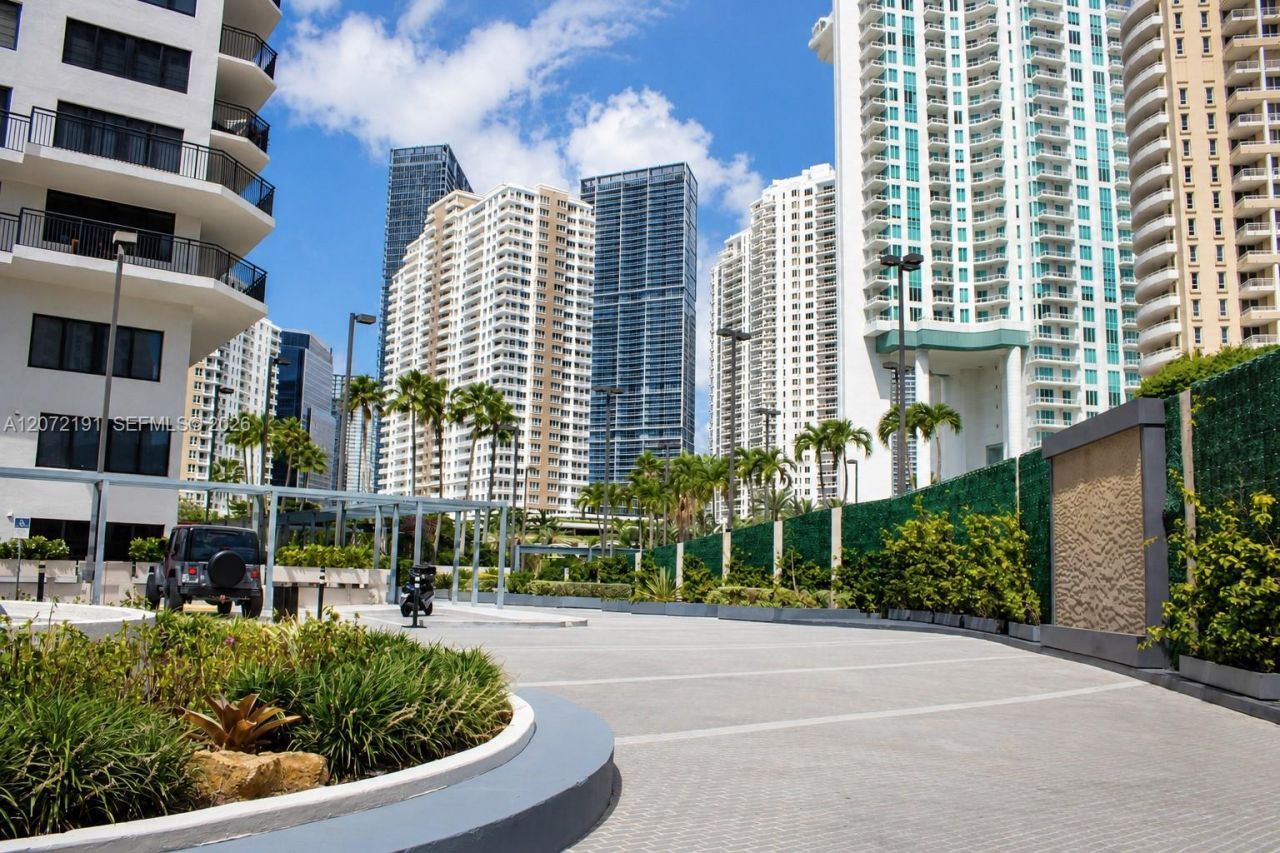 540 Brickell Key Dr, Unit 1101, Miami, FL 33131 Photo