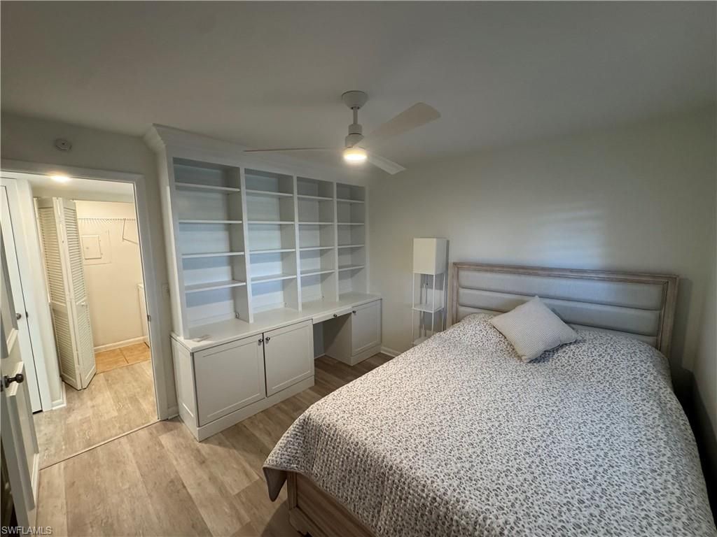 37 High Point Cir E, Unit 305, Naples, FL 34103 Photo