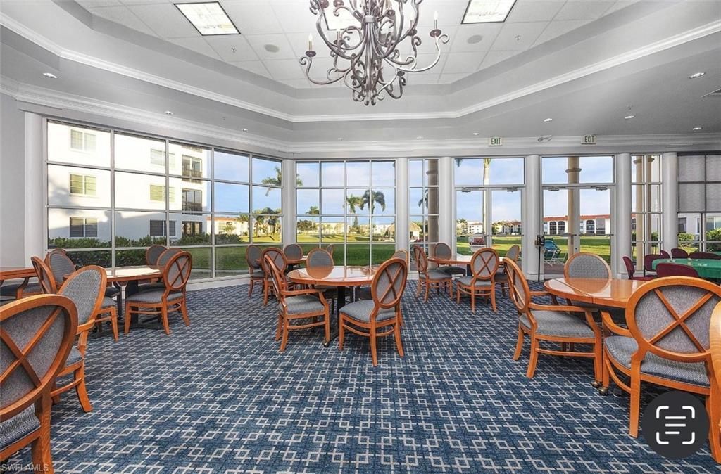 37 High Point Cir E, Unit 305, Naples, FL 34103 Photo