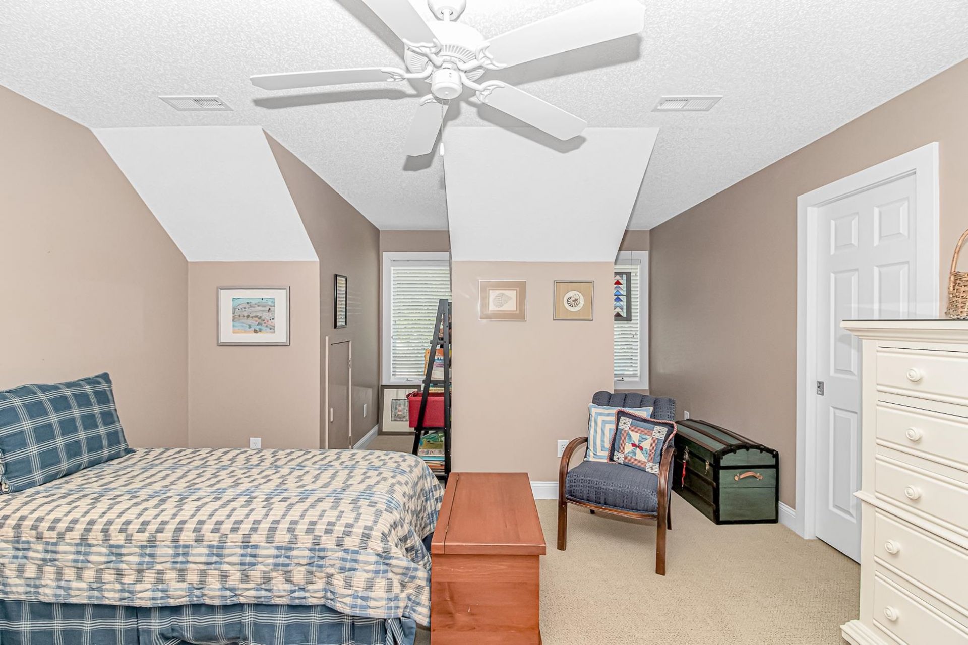5012 Bucks Bluff Dr. Photo 32