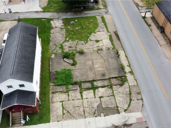 1300 South Zane Highway , Bridgeport, OH 43912