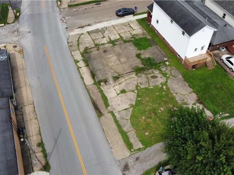 1300 South Zane Highway, Bridgeport, OH 43912 Photo 2