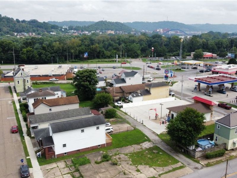 1300 South Zane Highway, Bridgeport, OH 43912 Photo 3