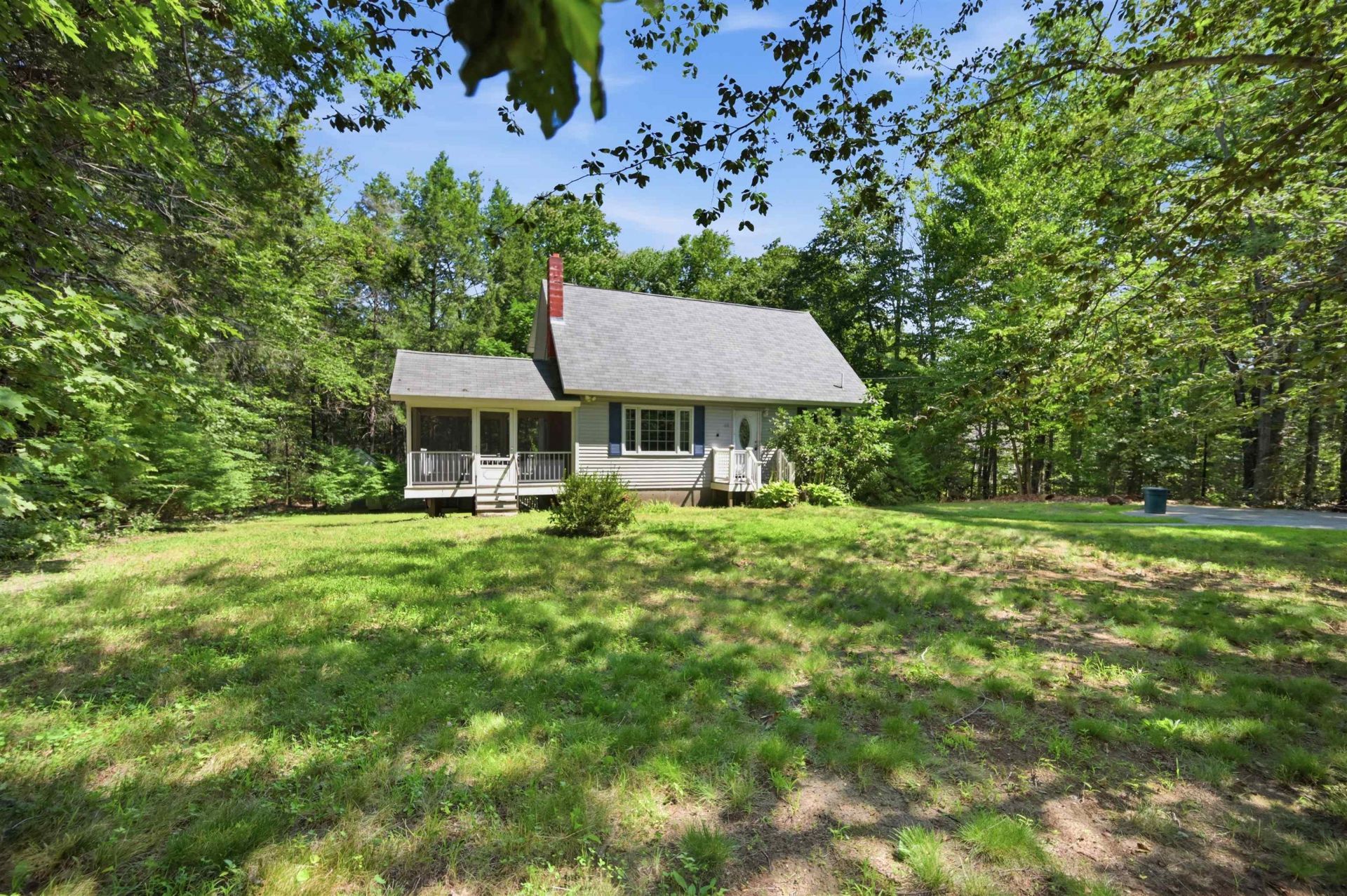 44 Holmeswood Drive, Sandown, NH 03873 Main Photo