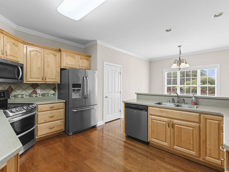 Property Image 8
