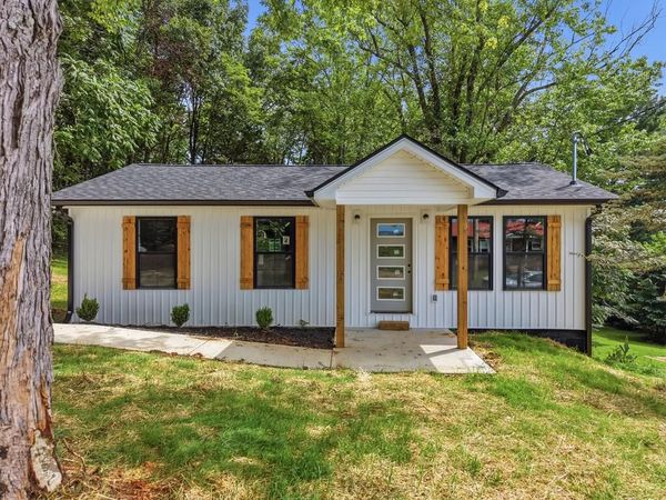 815 Water Street, Livingston, TN 38570