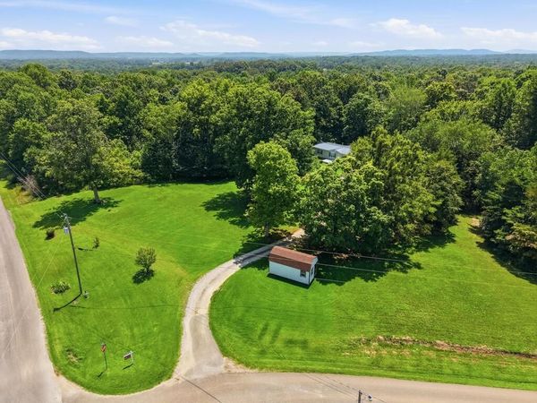109 Doug Luna Road, Walling, TN 38587