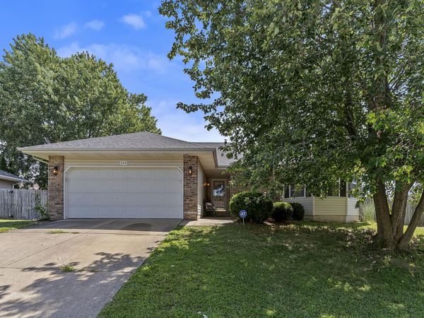 804 N Cottonwood Avenue, Republic, MO 65738