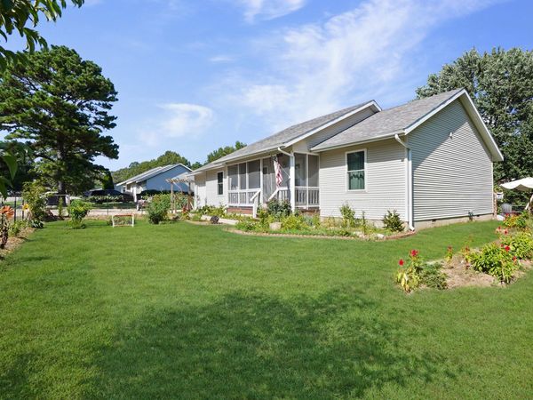 1934 Anne Drive , West Plains, MO 65775