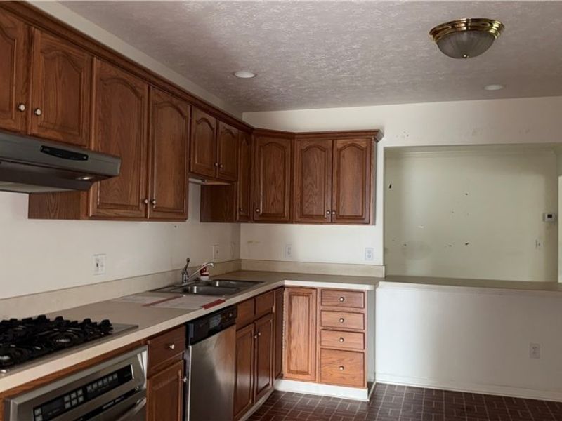 4228 Castle Ridge, Akron, OH 44321 Photo 7