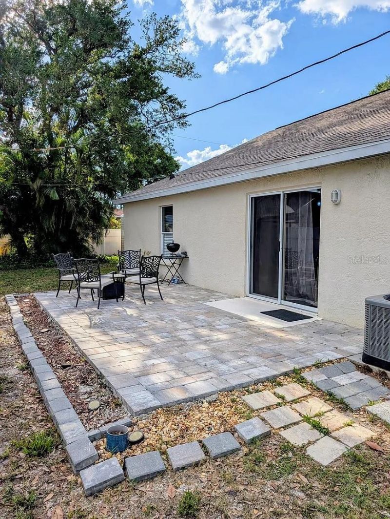 1083 Snead Avenue, Sarasota, FL 34237 Photo