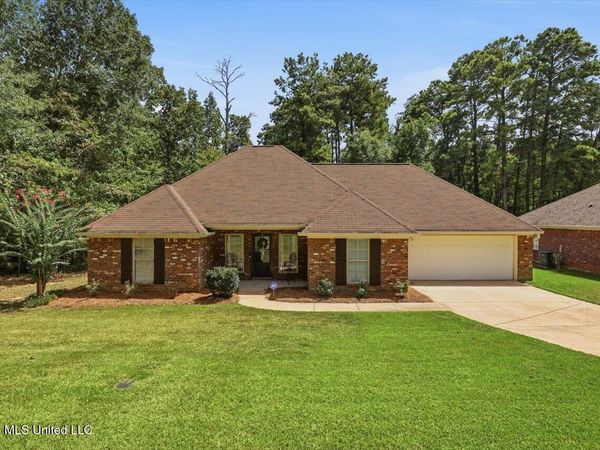 407 Pine Ridge Road, Florence, MS 39073