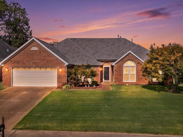 3231 WOODSMAN LN, Bartlett, TN 38135