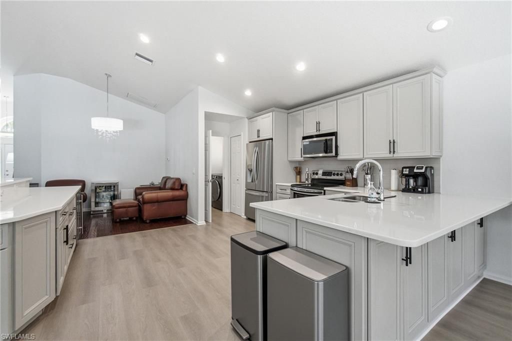 6988 Burnt Sienna Cir, Naples, FL 34109 Photo