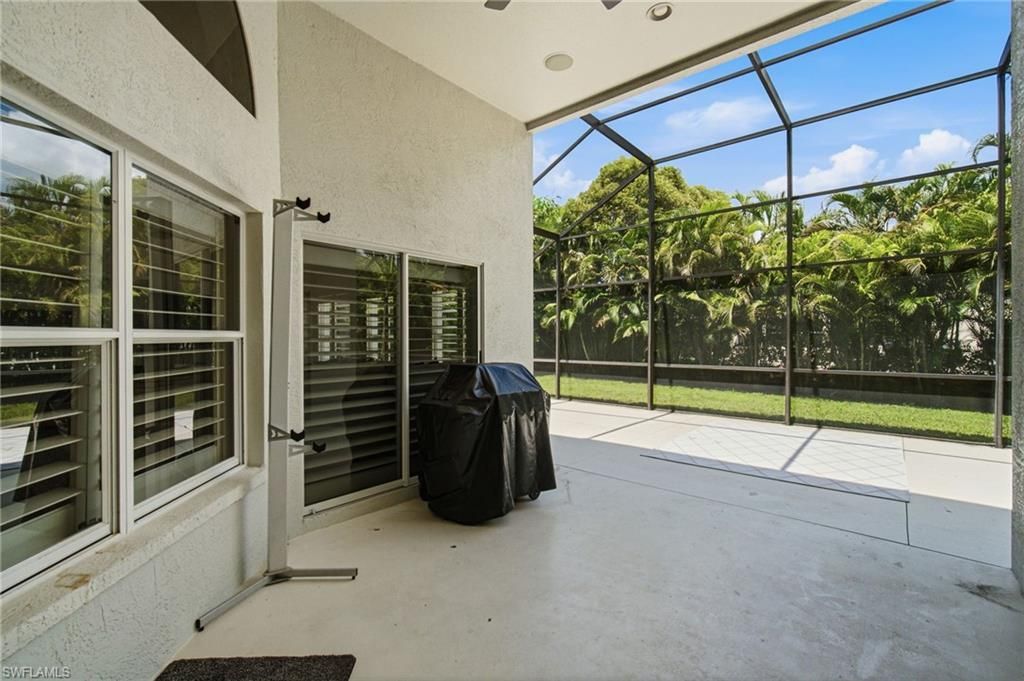 6988 Burnt Sienna Cir, Naples, FL 34109 Photo