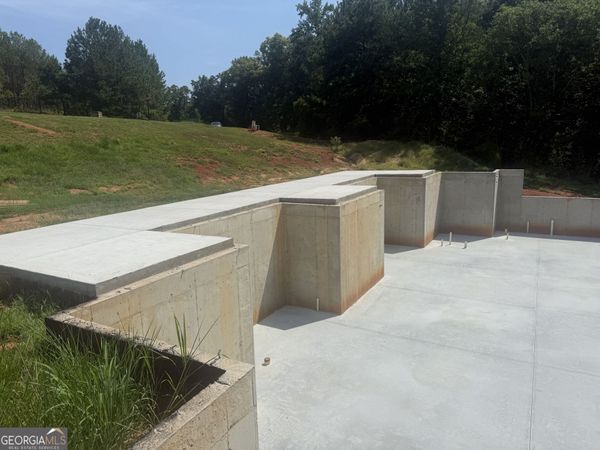 415 Forest Pointe Drive, Forsyth, GA 31029
