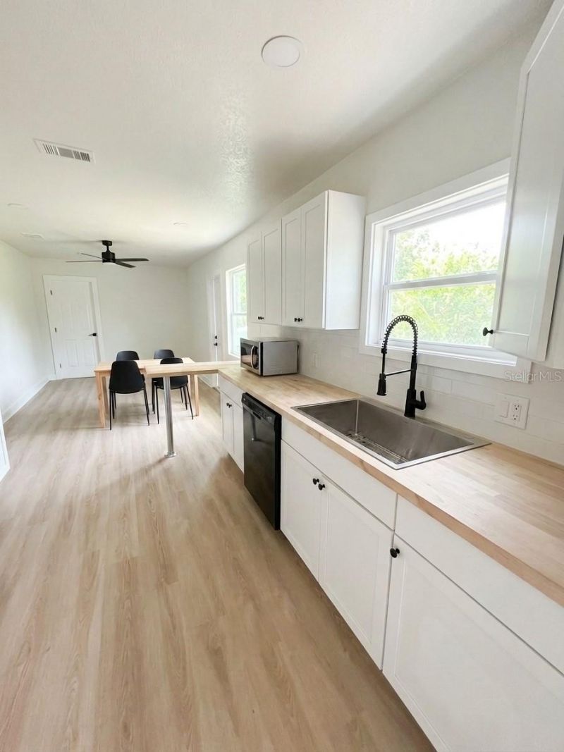 1543 43rd Street S, Unit B, Saint Petersburg, FL 33711 Photo