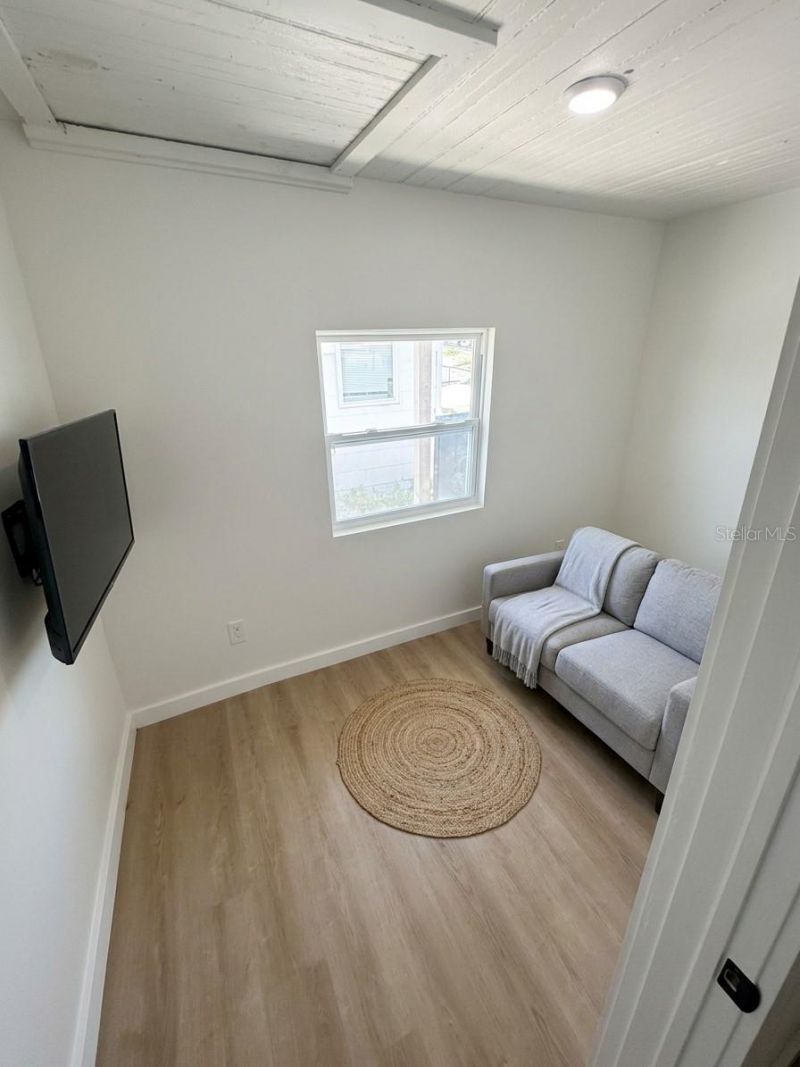 1543 43rd Street S, Unit B, Saint Petersburg, FL 33711 Photo