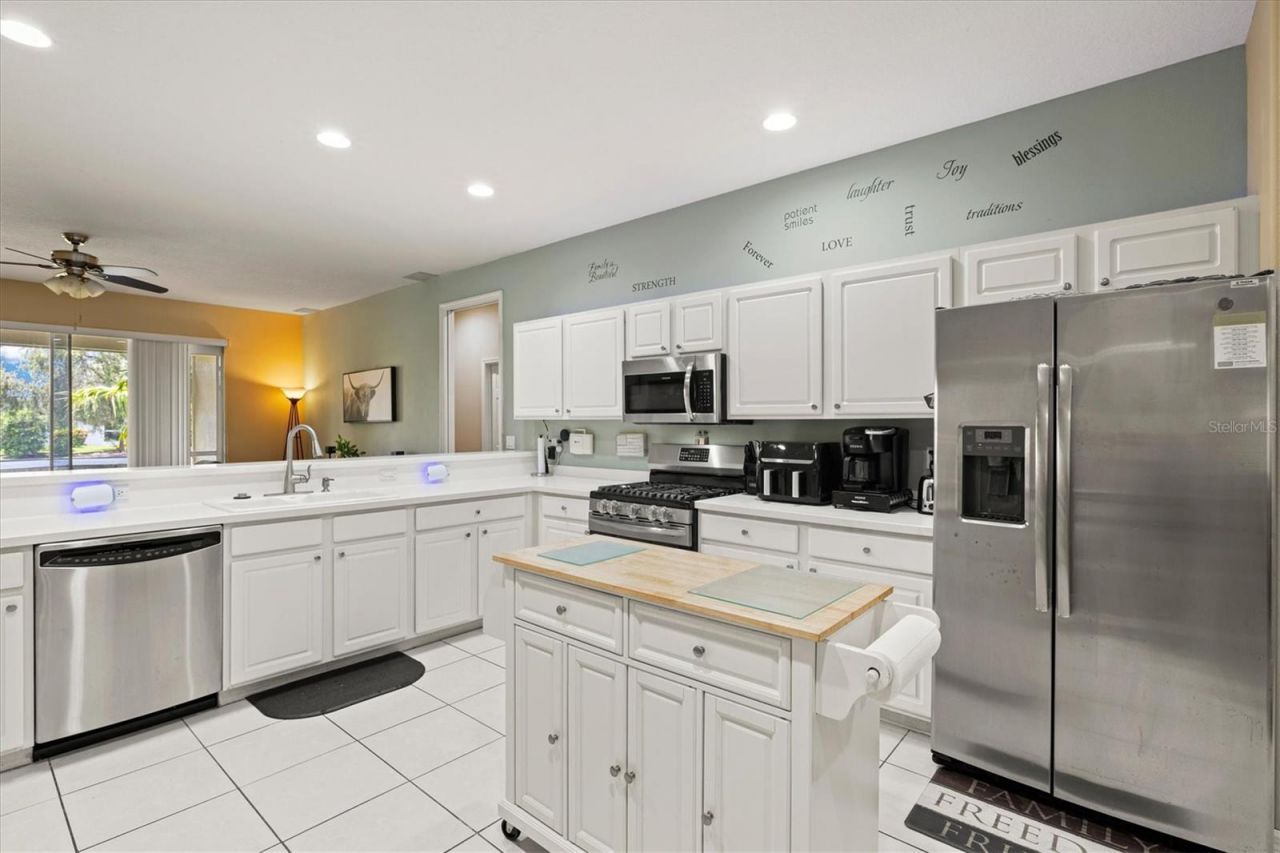 6252 Donnington Court, Sarasota, FL 34238 Photo
