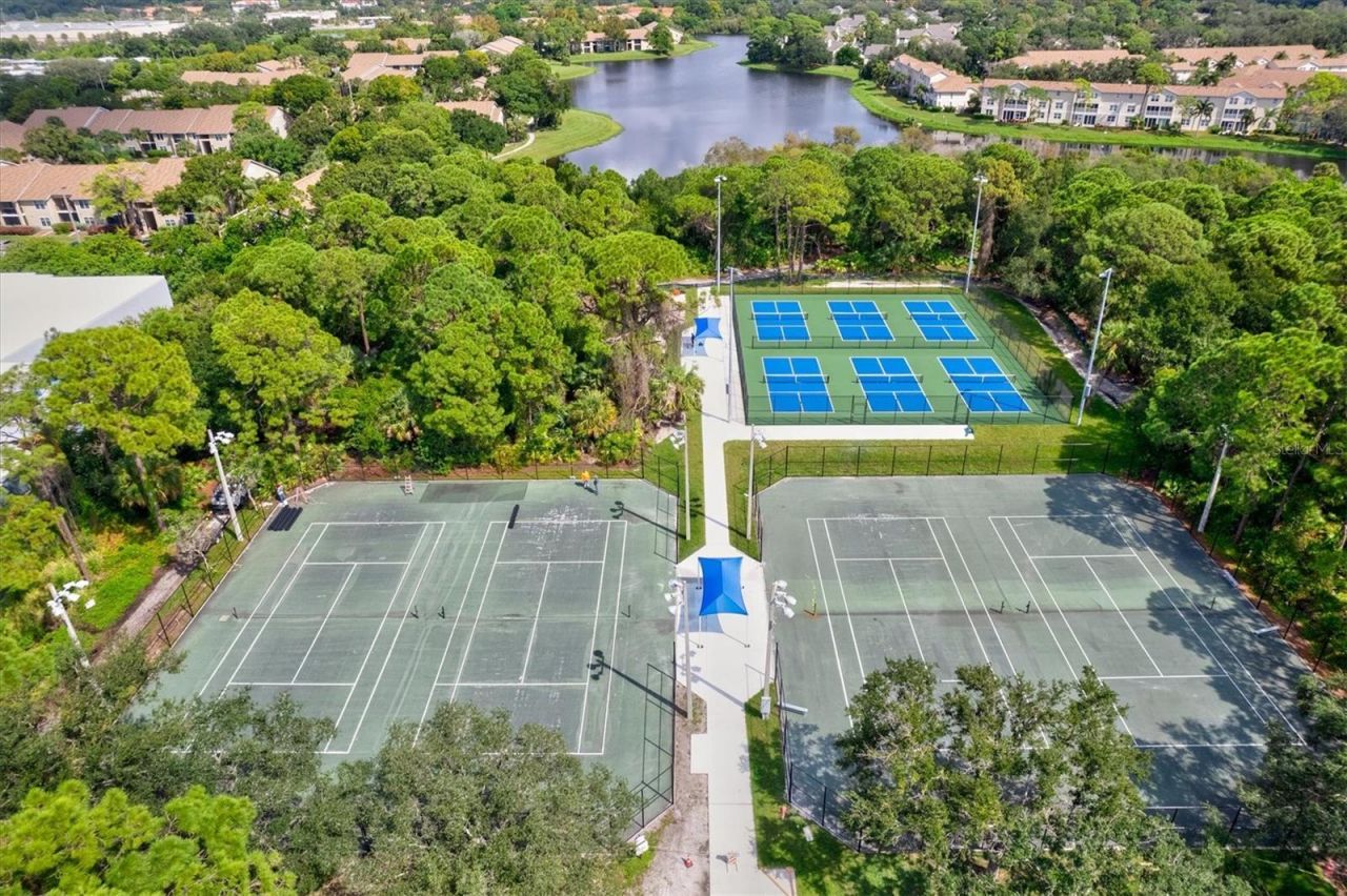 6252 Donnington Court, Sarasota, FL 34238 Photo
