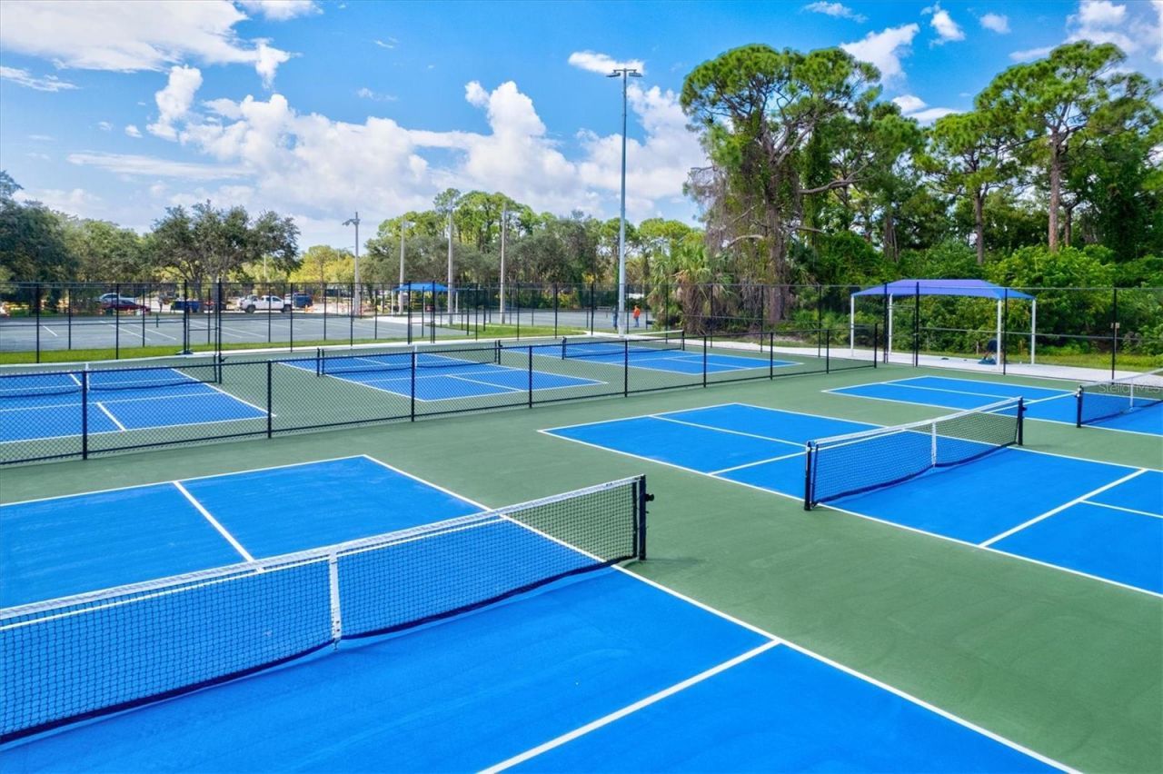 6252 Donnington Court, Sarasota, FL 34238 Photo