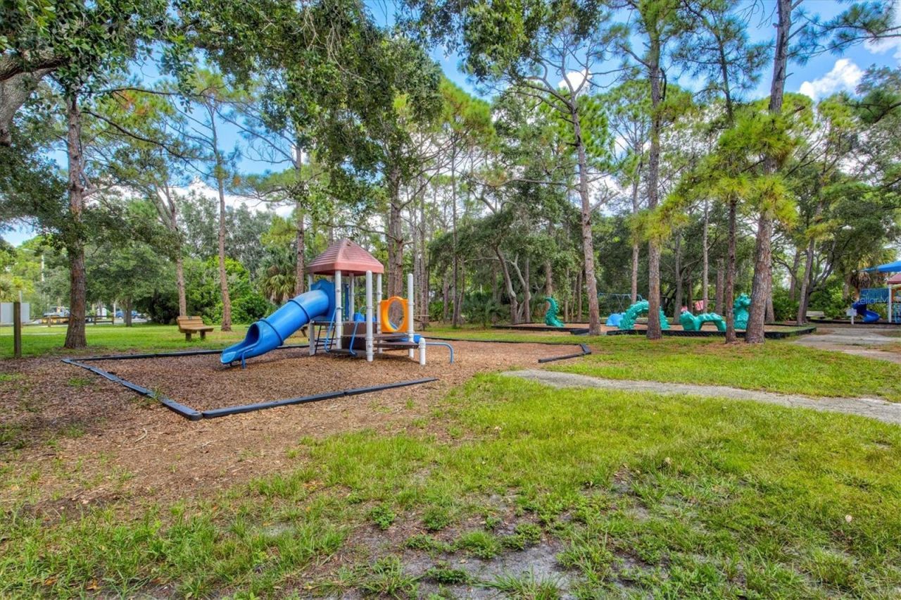 6252 Donnington Court, Sarasota, FL 34238 Photo