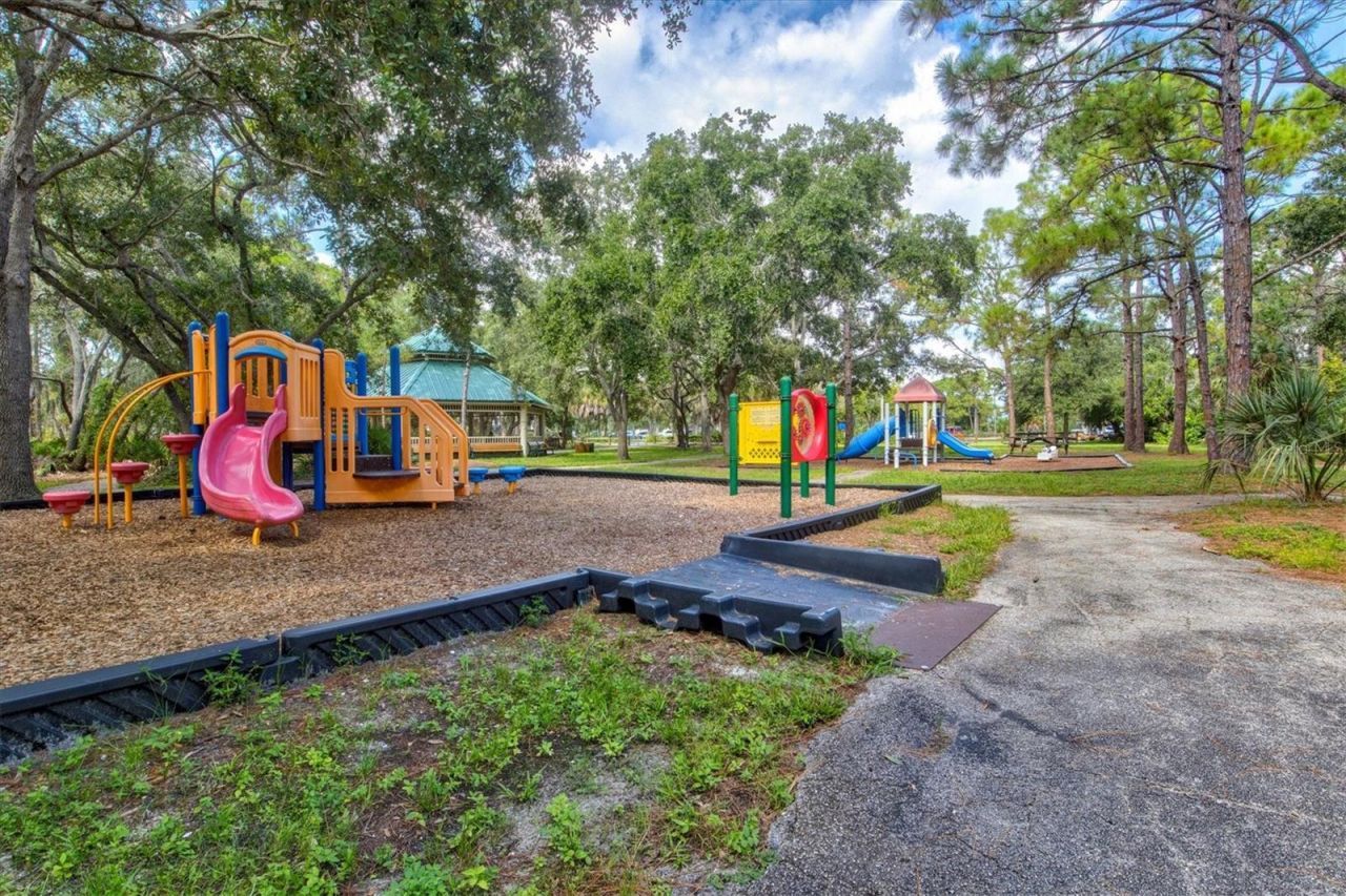 6252 Donnington Court, Sarasota, FL 34238 Photo