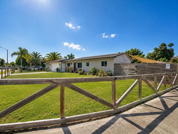 1211 NW 18th St , Homestead, FL 33030