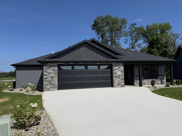 2029 Linchel Court, Angola, IN 46703