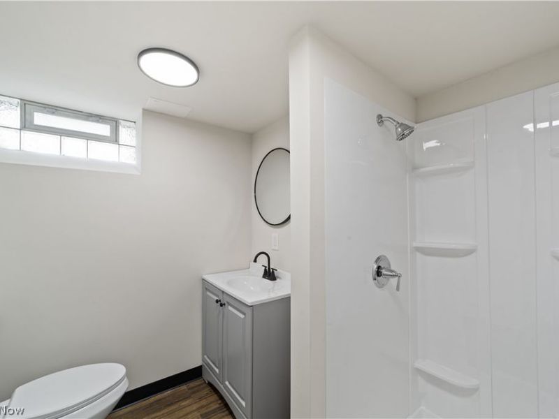 14216 Adrian Avenue, Cleveland, OH 44111 Photo 10