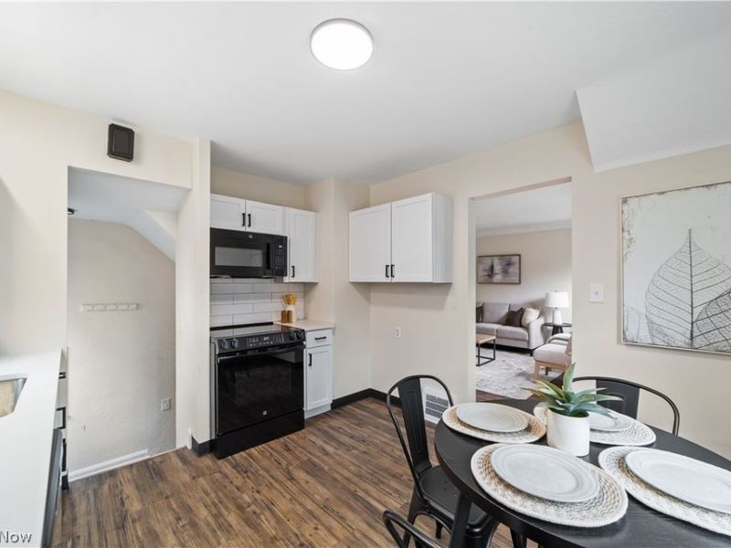 14216 Adrian Avenue, Cleveland, OH 44111 Photo 9